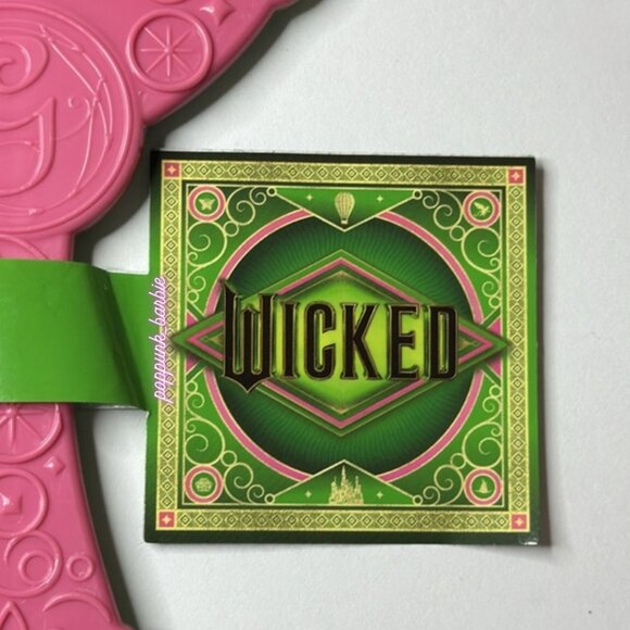 Wicked Dual-Sided Hand Mirror Glinda Pink & Elphaba Green Mirror NEW SHIPS FAST - Picture 7 of 14